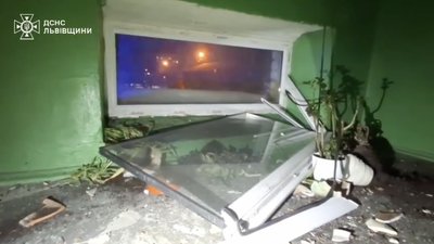 У львівській квартирі рятувальники ліквідували наслідки вибуху (ВІДЕО)