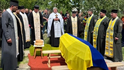 На Львівщині попрощалися зі загиблим на війні підполковником (ФОТО)