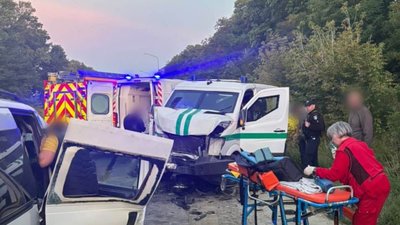 На Львівщині у ДТП за три дні травмувалися понад пів сотні людей