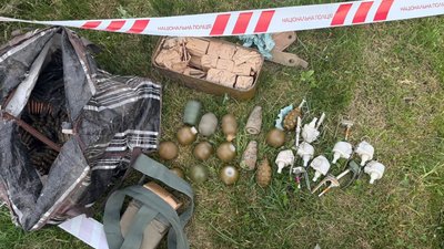 На Львівщині чоловік сховав у родички 1200 набоїв та гранати