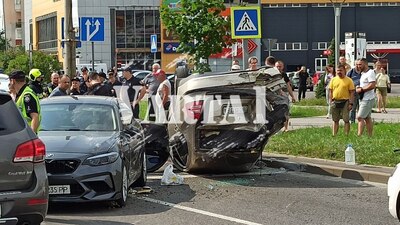 Поблизу ДТП з маршруткою трапилася ще одна автопригода на Сихові (ФОТО/ВІДЕО)