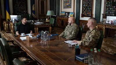 Володимир Зеленський провів чергову нараду з військовими командирами