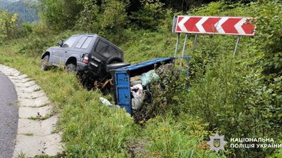 У гірській місцевості на Львівщині у ДТП загинув водій позашляховика