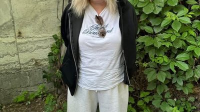 У Києві затримали двох агенток РФ, які планували підірвати авто з військовим