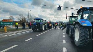 Нова блокада: до польських перевізників у Дорогуську долучаться і фермери