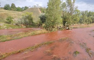 Під ракетний удар потрапили гідротехнічні споруди: відбувся розлив річки (ФОТО)