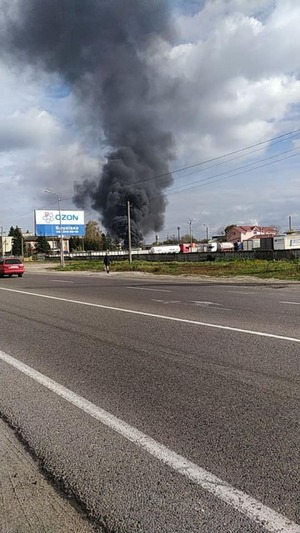 У Жовківському районі виникла пожежа, через підпал господарських відходів й сміття (ФОТО, ВІДЕО)