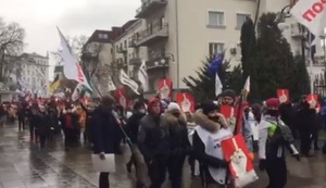 В столиці під Офіс Президента прийшли ФОПи (відео, фото)