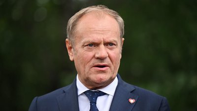 Туск заявив, що попереджав Зеленського щодо корупції в Україні