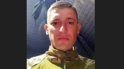 У вівторок Львівщина попрощається з Героєм Назаром Ломіковським