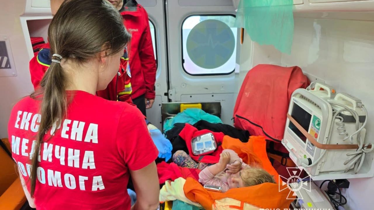 На Львівщині знайшли зниклу дворічну Яну: пошуки тривали всю ніч (ФОТО)