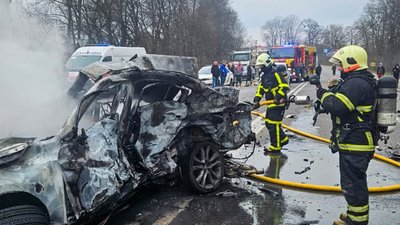 Рятувальники ліквідували наслідки ДТП на трасі Київ-Чоп поблизу Дублян