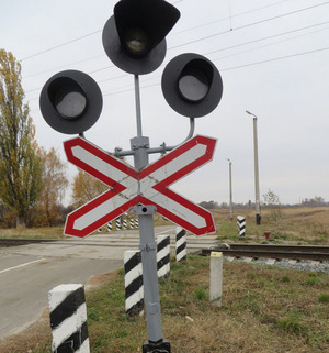 Водіям: на залізничному переїзді Оброшино–Ставчани буде перекрито рух транспорту