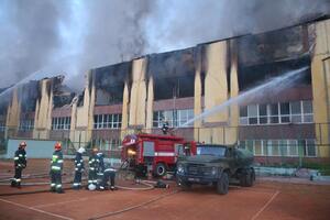 У Львові не викликали рятувальників на пожежу у спорткомплексі (відео)