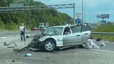 У ДТП біля Львова постраждало двоє людей 