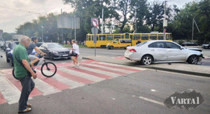 Опубліковано відео моменту потрійної ДТП у Львові