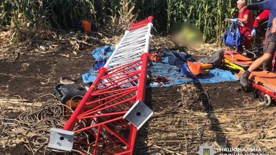 На Хмельниччині впала вітровимірювальна вишка, є загиблий та потерпілий