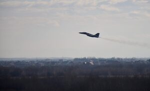 На Прикарпатті льотчики-винищувачі провели нічне тренування (ФОТО)