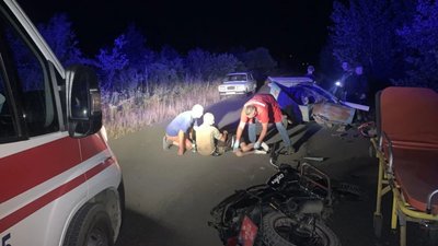 На Закарпатті 17-річний мотоцикліст через ДТП потрапив до реанімації