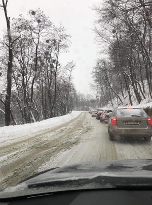 Хмарно, сніжно, морозяно: стан погоди та доріг на Львівщині (фото, відео)