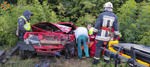 На Сумщині рятувальники деблокували з потрощених авто двох водіїв