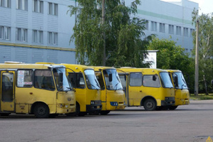 У Києві після позапланових перевірок, розірвуть угоди з двома перевізниками