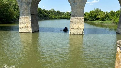 Пішов купатися і зник: на Хмельниччині трагічно загинув підліток (ФОТО/ВІДЕО)