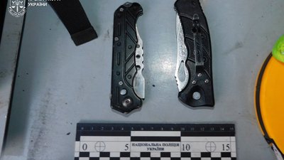 У центрі Львова перехожий отримав ножове поранення у пах, втрутившись у сварку