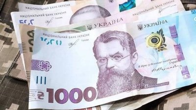 На Львівщині чоловік «придбав» синові інвалідність та вивіз його за кордон