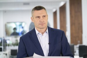 До під’їзду мера Києва прийшли силовики з обшуками