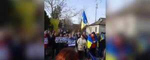 В окупованій Херсонщині люди вийшли на мітинг з вимогою повернути викрадених 