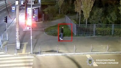 У Києві у парку молодик зґвалтував дівчину