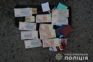 У Львові зловмисник пограбував жінку