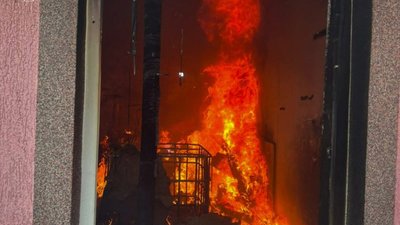 У Львівській області горіла господарська будівля