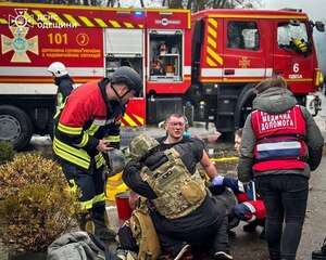 Страшні наслідки атаки по Одесі: в ДСНС показали кадри з місця удару (ФОТО)