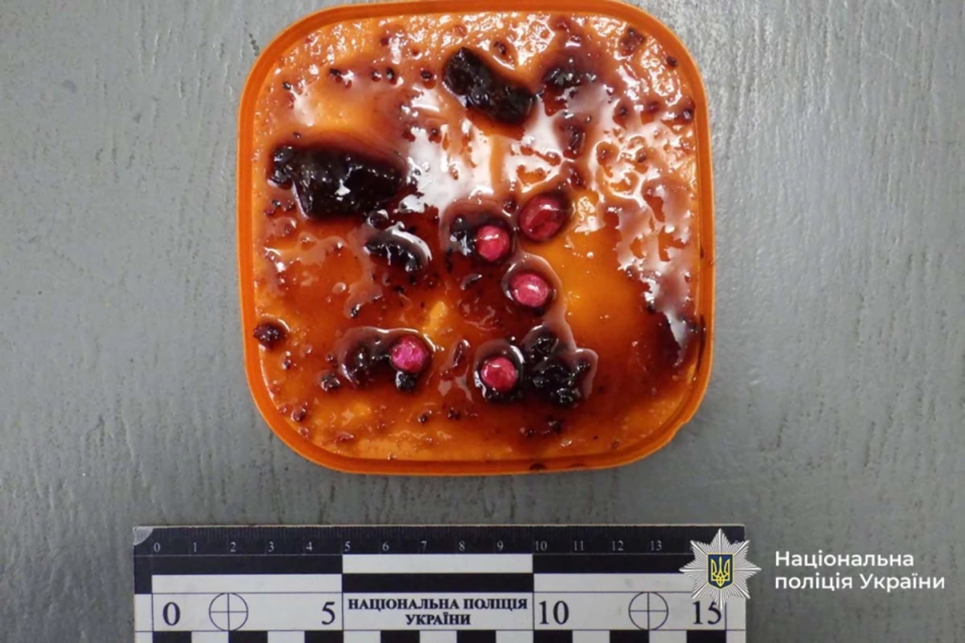 На Тернопільщині в тюрму намагались передати наркотики у варенні