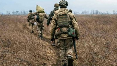 Близько 20 військових у ЗСУ перебувають на передовій без ротації понад 200 діб, - Сирський
