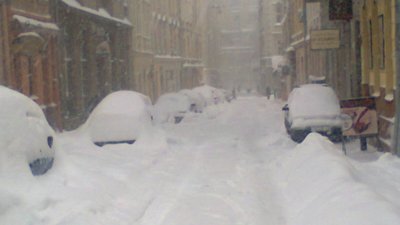 Синоптики оголосили штормове попередження: сьогодні й завтра у Львові густий туман, налипання снігу й ожеледиця