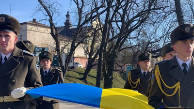 Українці вшановують пам’ять Героїв Небесної Сотні: 24 жителів Львова та  області загинули під час Революції Гідності (ФОТО)