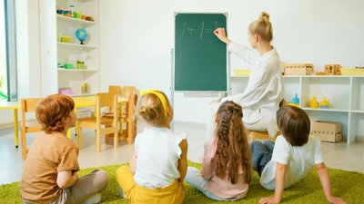 На Львівщині планують закрити 54 школи через нестачу учнів