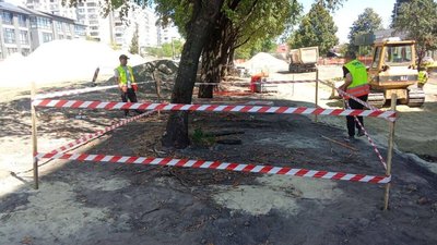 У Львові під час реконструкції вулиці знайшли предмет, схожий на боєприпас