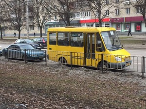 Ще одна ДТП з участю маршрутного автобуса у Львові (фото)