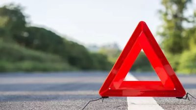 На трасі у Львівській області водій легковика виїхав на зустрічну і загинув в ДТП