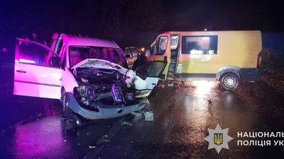 На Львівщині внаслідок зіткнення трьох автомобілів травмовані двоє дітей