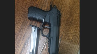 У Харкові чоловік стріляв у метрополітені