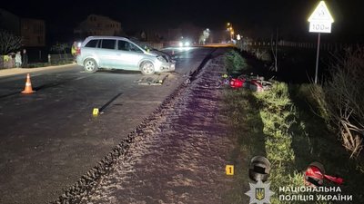 На Львівщині Opel зіткнувся з мотоциклом