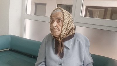 У Львові шукають родичів жінки, яка не памʼятає де проживає