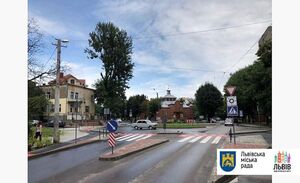 У Львові ще на одному перехресті облаштували кільцевий рух (фото)