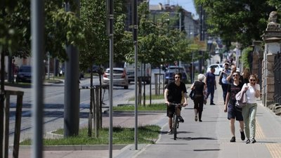 У Львові розпочали облаштовувати нову велодоріжку на вулиці Словацького