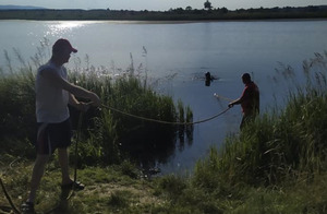 У Львівській області водолази дістали з озера тіло чоловіка (фото)